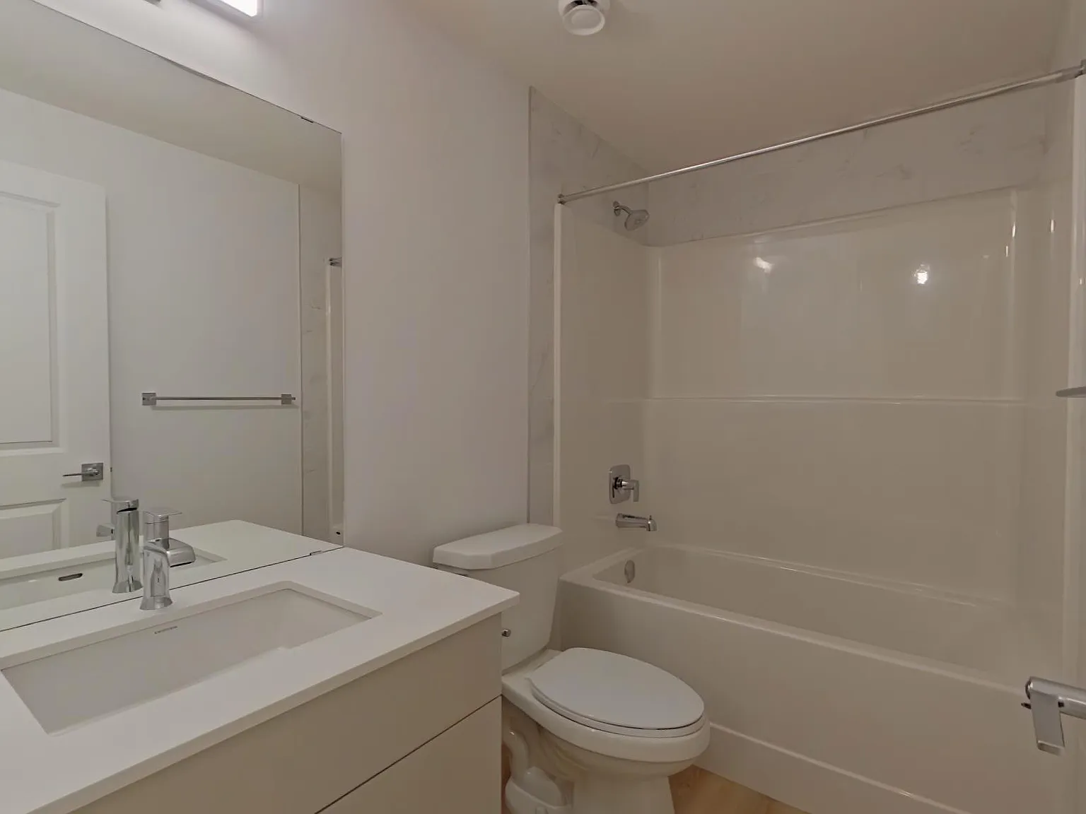 1 bed, 1.0 bath, 419 sqft, $1,075 — Photo 4