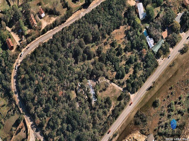 1st image of 932 Toepperwein Rd