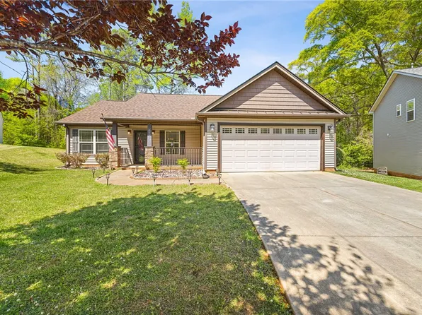 113 Crofton Ct, Easley, SC 29642