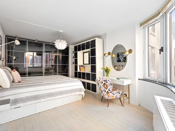 275 Greenwich Street 6G-S image 3 of 7