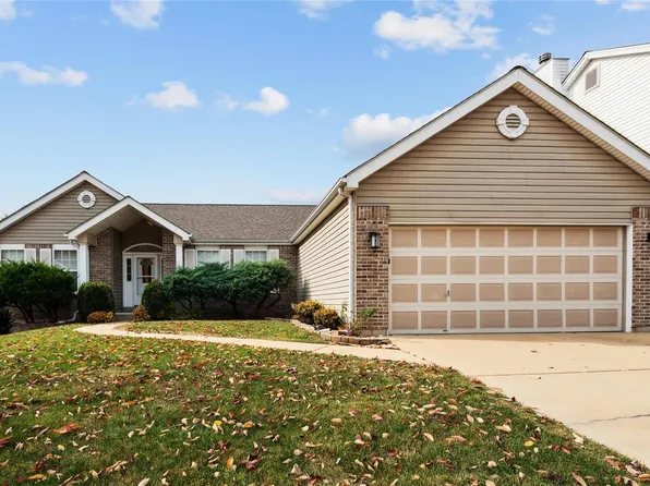 6191 Newton Terrace Dr, Saint Louis, MO 63129