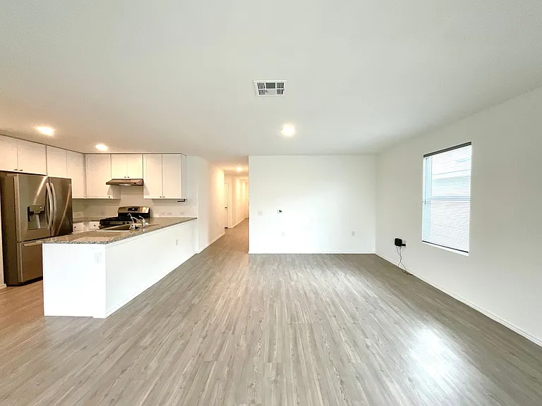 615 Bean Bnd — Photo 18