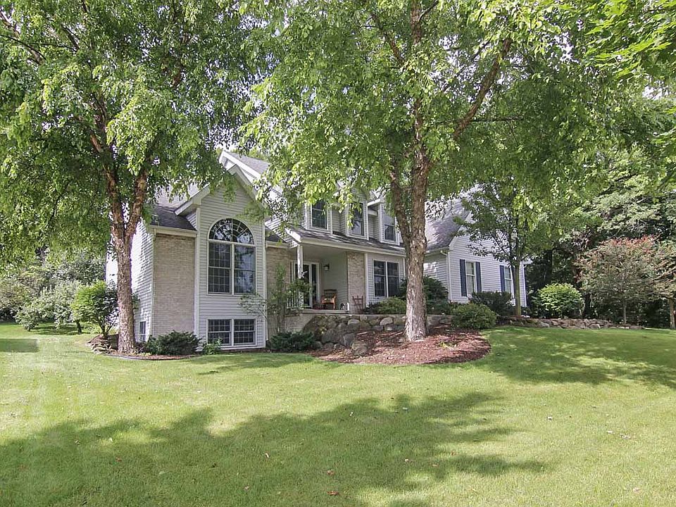 417 Clearbrooke Terrace