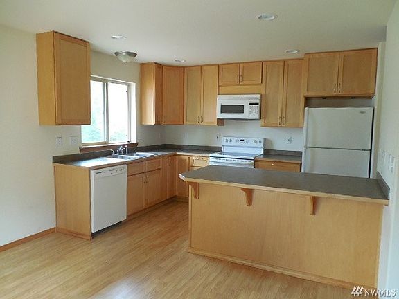 2nd image of 50 E Carrie Ann Ln