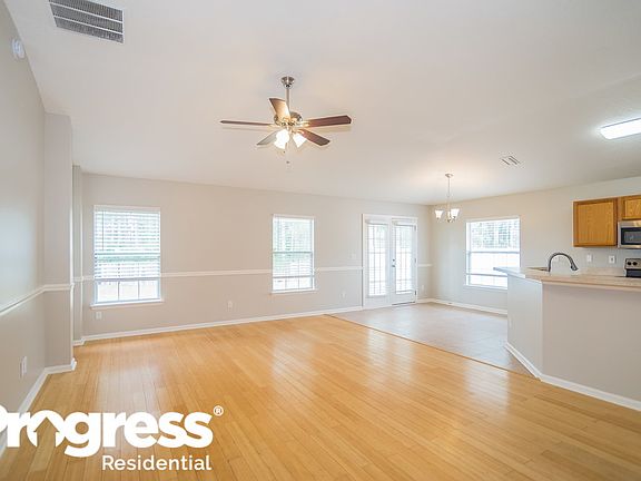 2nd image of 2703 Salina Ct