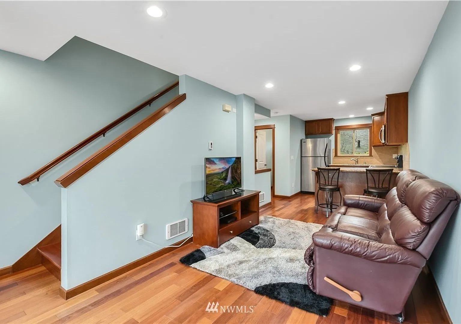 3-Bedroom Townhome in the Heart of West Seattle — Photo 2