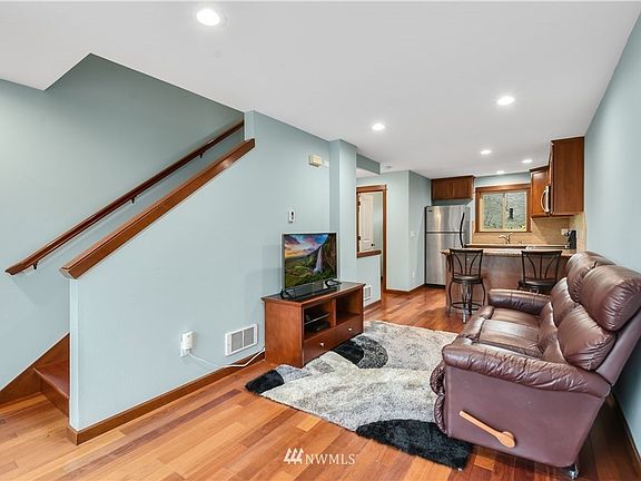 2nd image of 9423 35th Ave SW #B