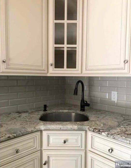 Granite Counters
Corner Sink