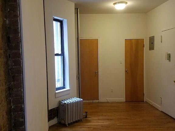 2nd image of 2034 2nd Ave Frnt 2