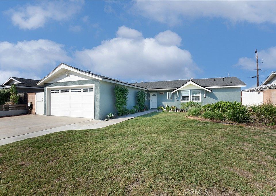 1st image of 7943 La Mona Cir