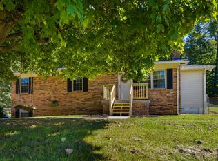 1688 Elgin Dr, Morristown, TN 37814
