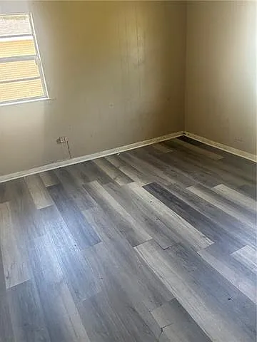 900 Oak Ave — Photo 3