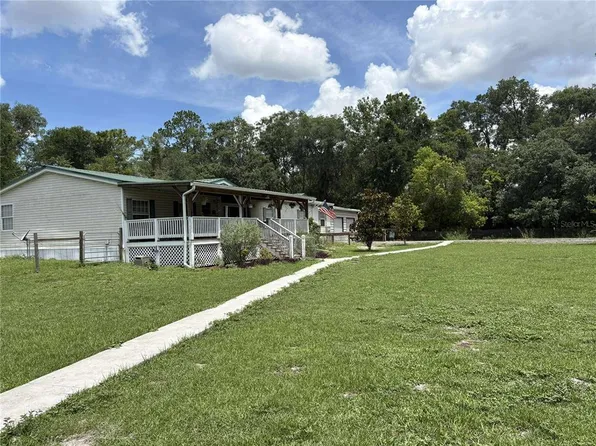 876 Menton Rd, Pierson, FL 32180