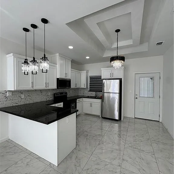 913 N Blair Ave #4 — Photo 3