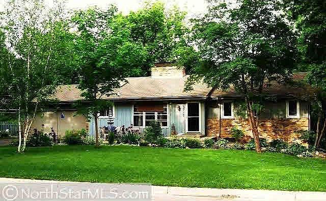 1st image of 13717 E Wellington Crescent