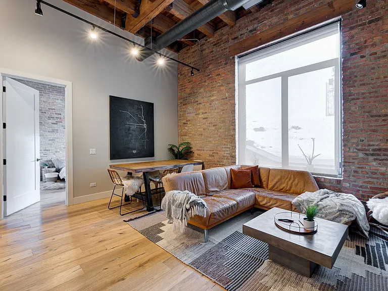 729 N Sangamon St #203 — Photo 11
