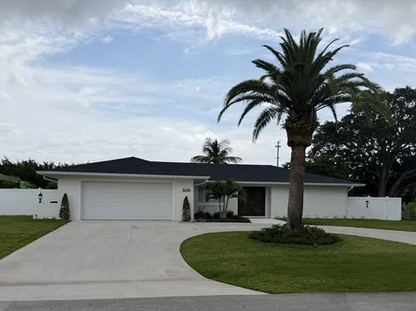 10736 Locust Street, Palm Beach Gardens, FL 33418