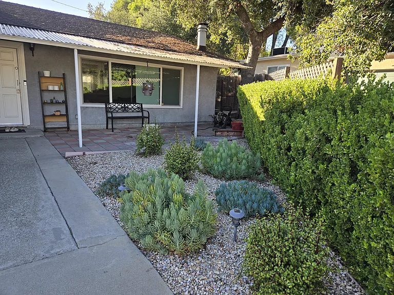 3439 1/2 Altura Ave — Photo 2