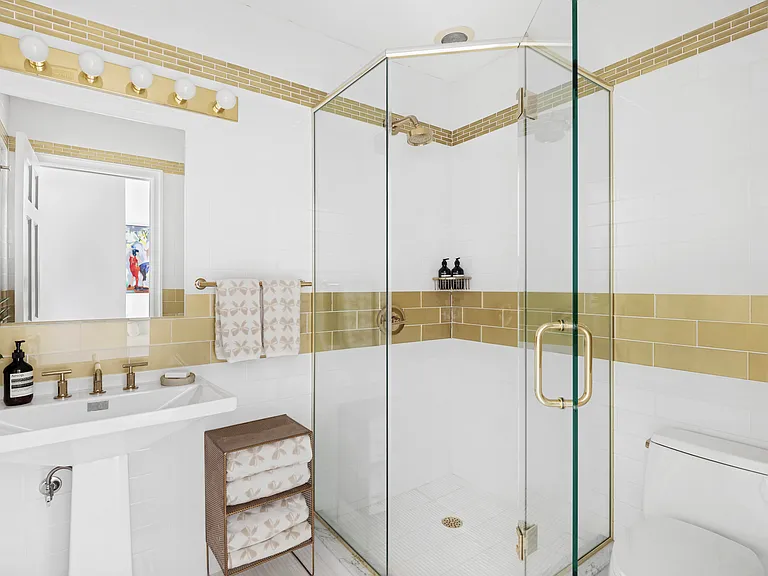 79 Silver Ln — Photo 10