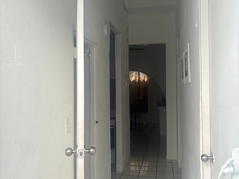 1st image of 724 Calle Cerra #B7