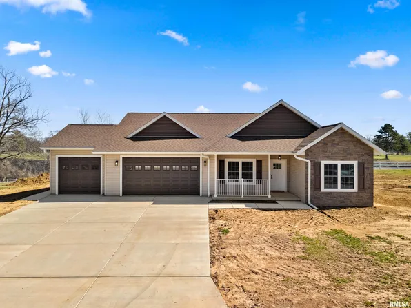 14988 E Country Club Dr, Cuba, IL 61427