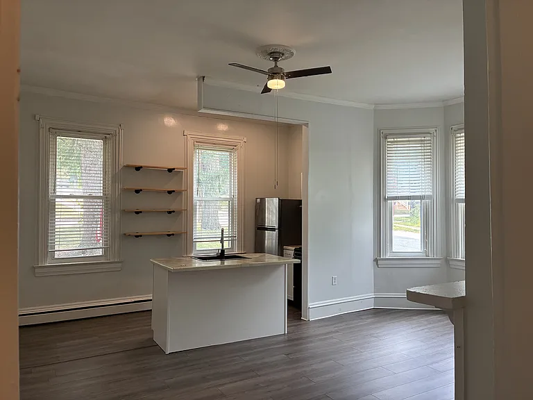 303 N Market St #B — Photo 3