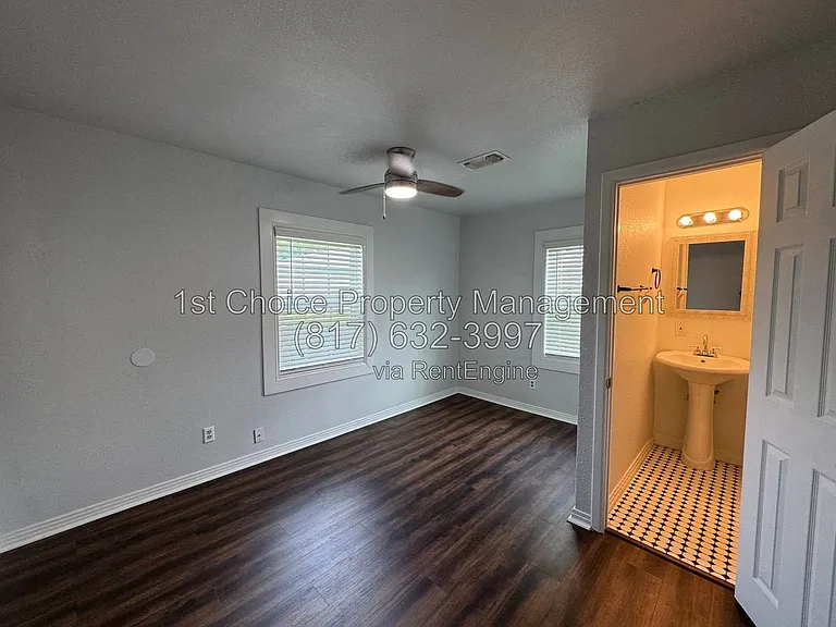 3241 Sandage Ave — Photo 12