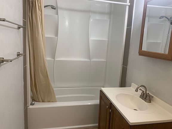 4th image of 3084 20th Ave S #2