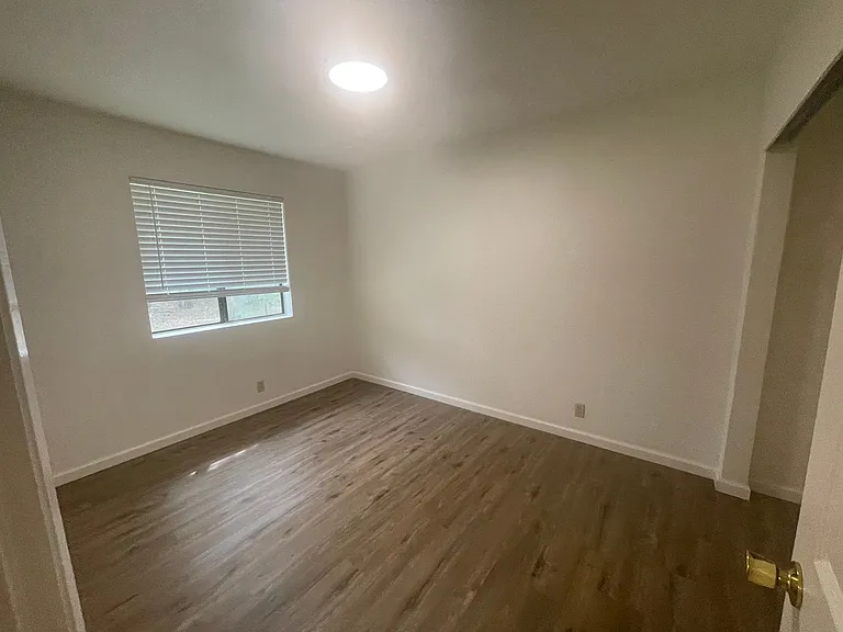 138 Patterson Ct — Photo 12
