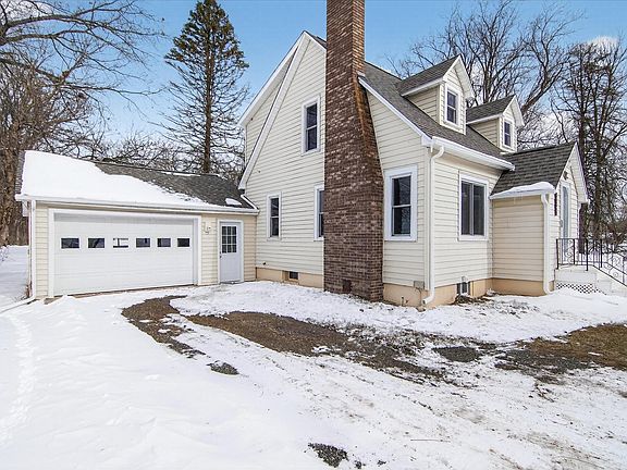 2nd image of 4010 Hyde Rd