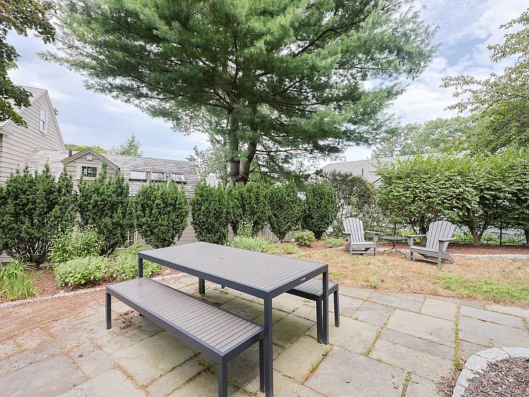 27 Chesterfield Rd — Photo 31