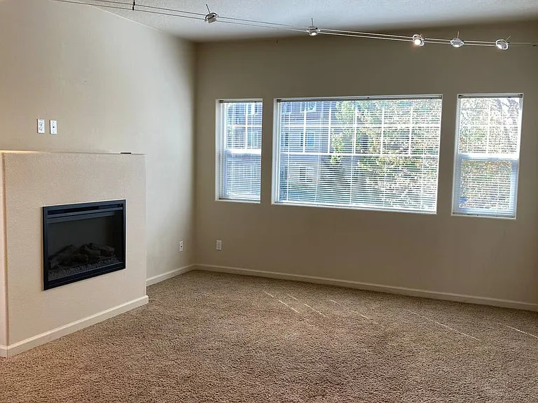 11850 NW Holly Springs Ln #304 — Photo 6