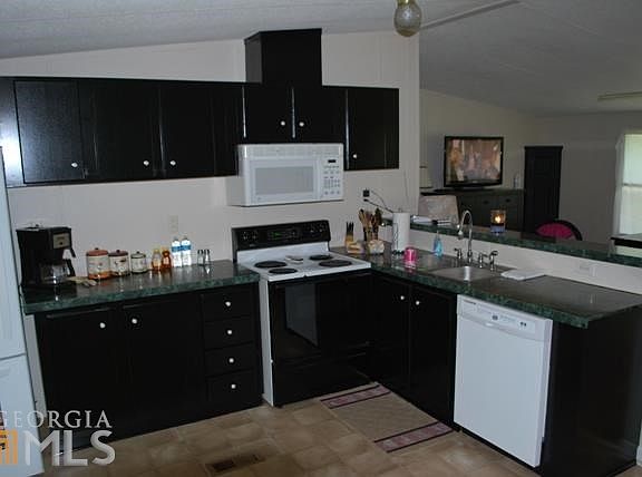 3rd image of 55 Hoke Smith Ln