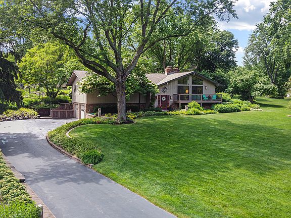 3rd image of 40484 N Sunset Dr