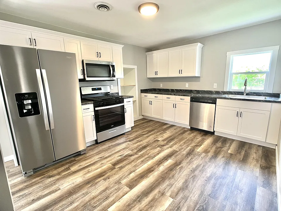 930 S Broadway Ave #4