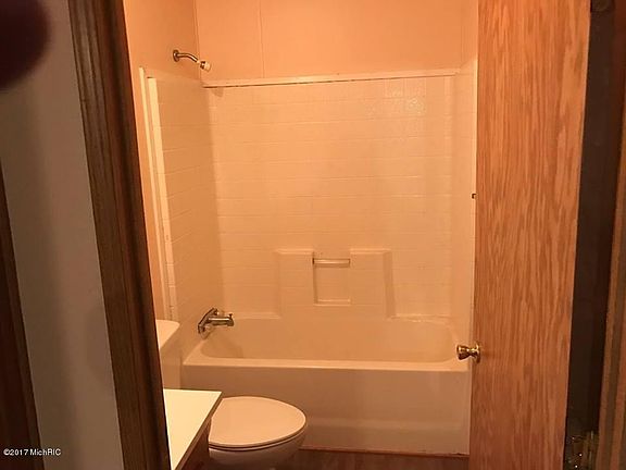 3rd image of 34456 36th Ave