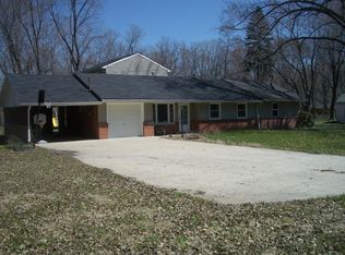 38370 River Bend Dr, Willoughby, OH 44094