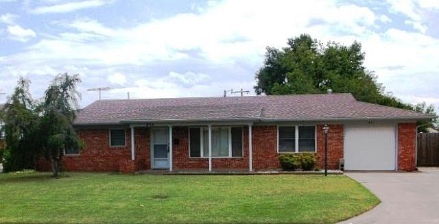 GREAT CURB APPEAL