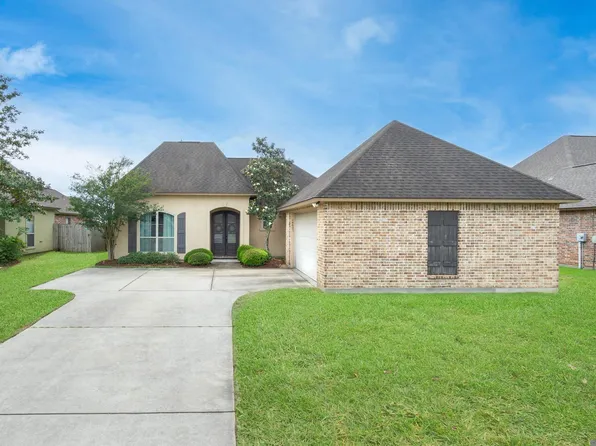 14027 Deep Creek Dr, Gonzales, LA 70737