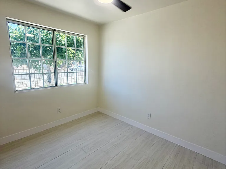 52119 Calle Avila #2 — Photo 19
