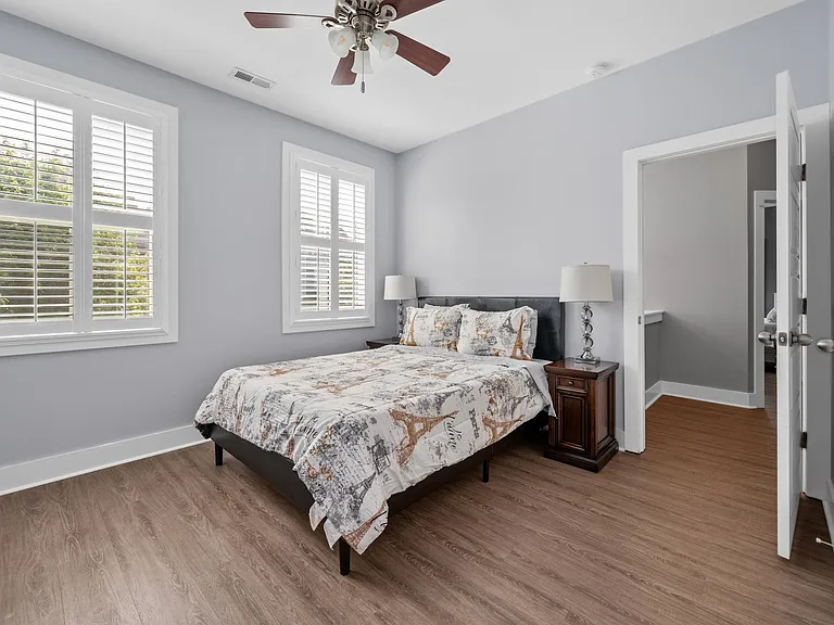 204 Diggory Dr — Photo 36
