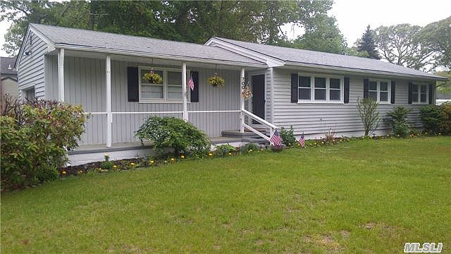 1st image of 700 Youngs Ave