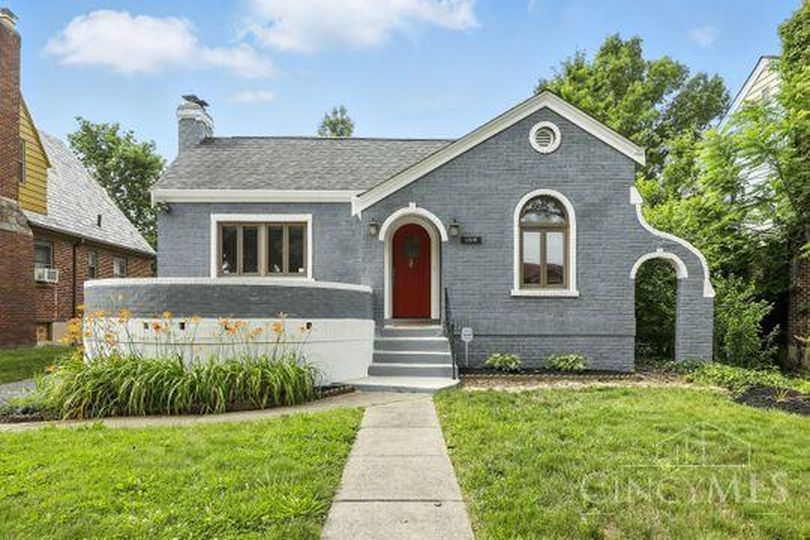 Real estate listing image