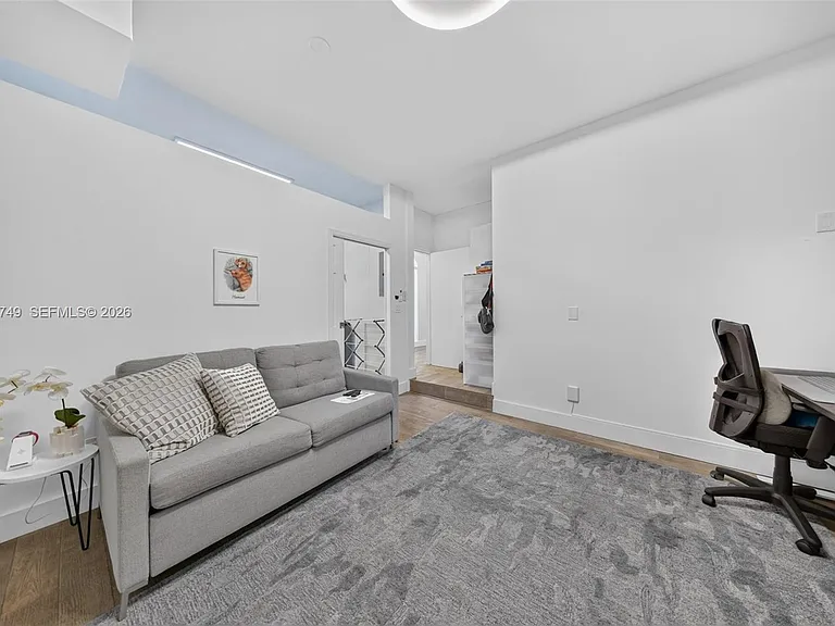 21007 NE 34th Pl #21007 — Photo 13
