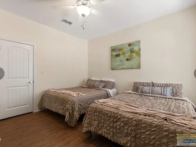 301 E Houston St #3202 — Photo 19