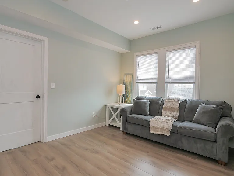 229 N Derby Ave #2 — Photo 33