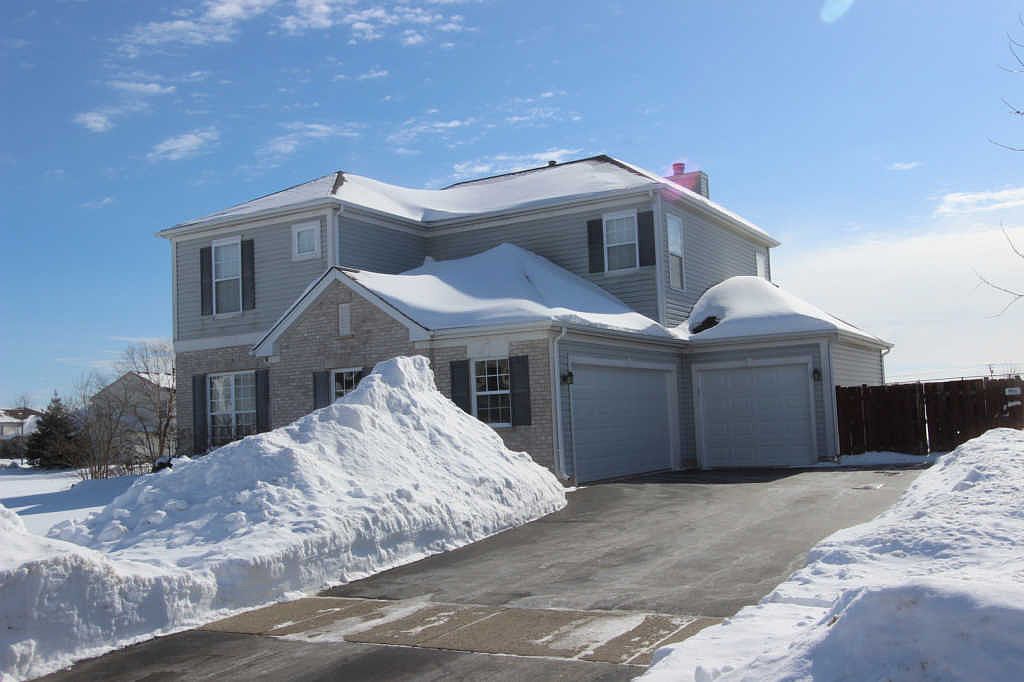 2029 Greenview Dr Woodstock Il 60098 Zillow