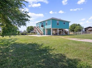 1106 Helen Dowdy Ln, Crystal Beach, TX 77650