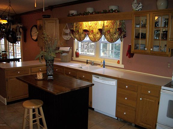 Kitchen 04