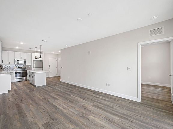 4th image of 357 5th St S #288